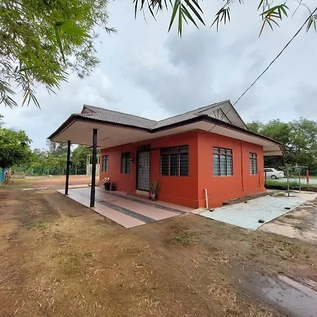 Homestay Ummi Kuala Terengganu Exterior photo
