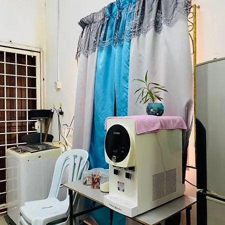 Homestay Ummi Kuala Terengganu Exterior photo