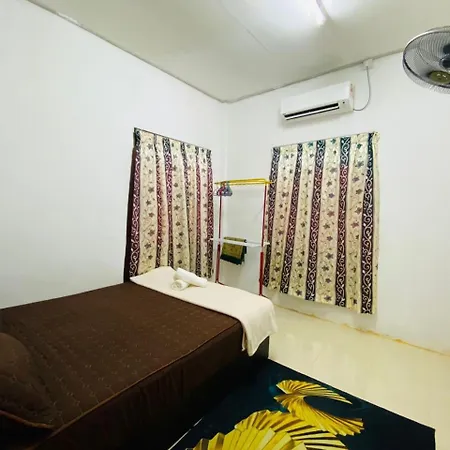 Homestay Ummi Kuala Terengganu Exterior photo